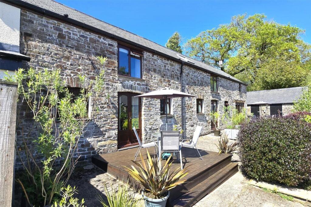 Petrock Holiday Cottages Newton Saint Petrock Экстерьер фото