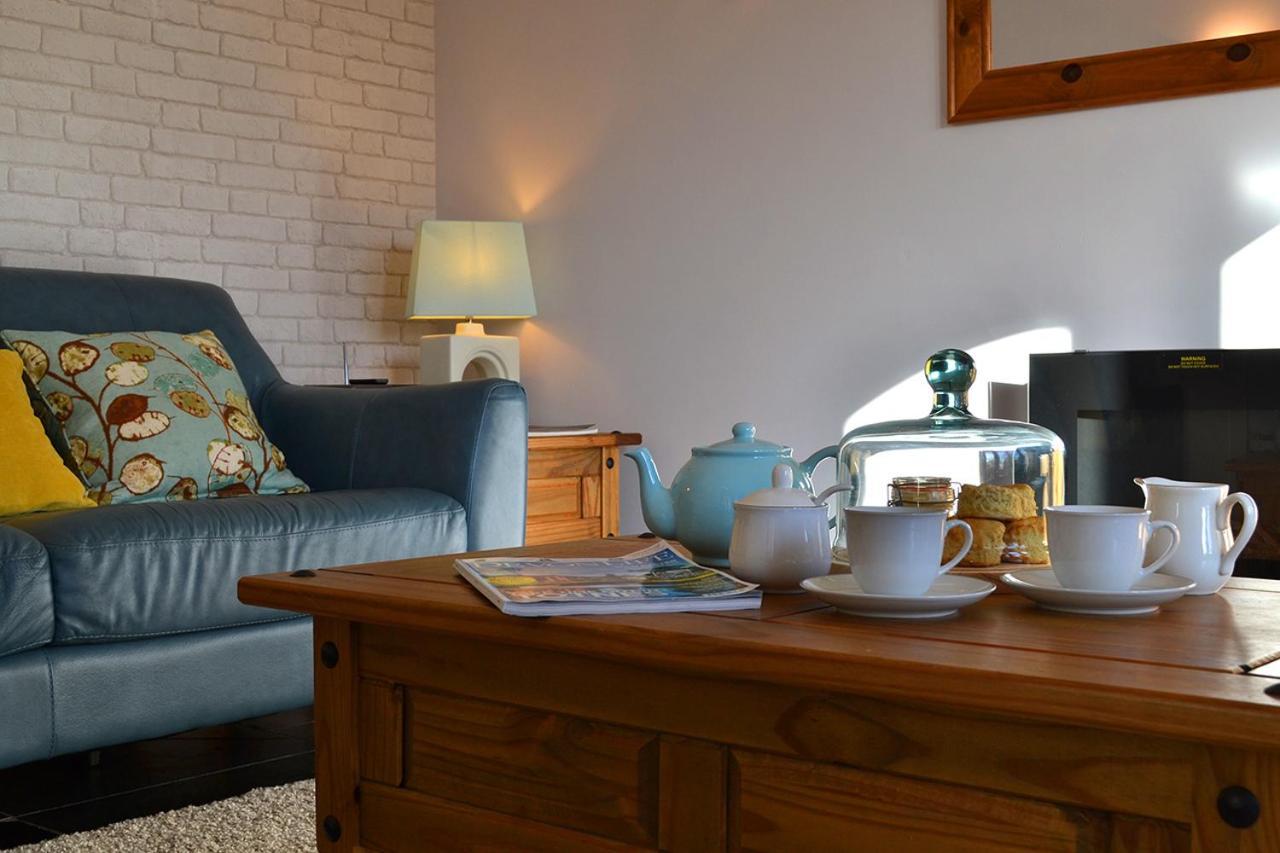 Petrock Holiday Cottages Newton Saint Petrock Экстерьер фото
